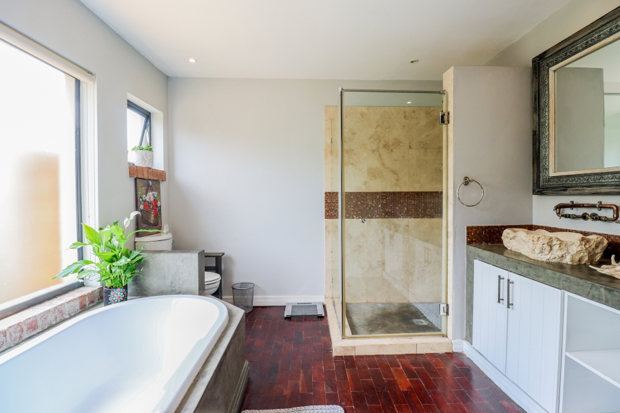 4 Bedroom Property for Sale in The Coves North West